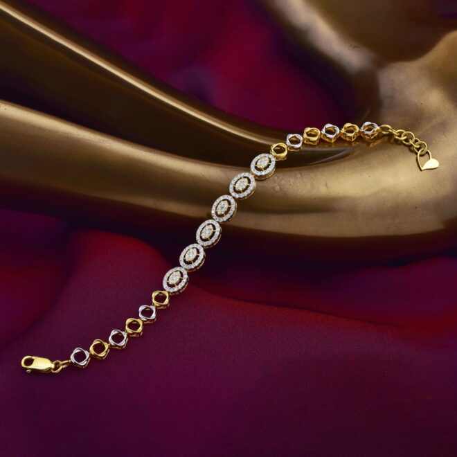 Modern-Jewellery-Photography-in-Hyderabad-–-Professional-Fashion-and-Lifestyle-Jewellery-Product-Photography-Services-(3)